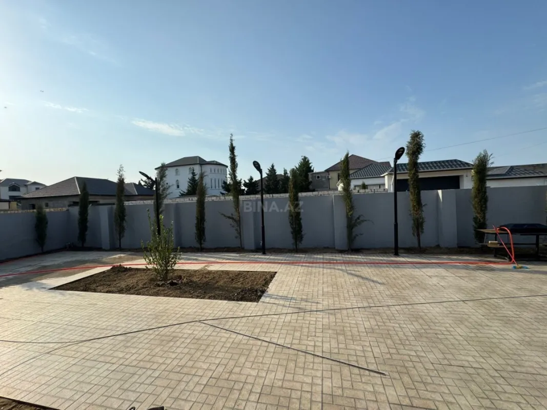 Satılır 7 otaqlı həyət evi 186 m²