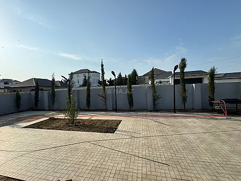 Satılır 7 otaqlı həyət evi 186 m²