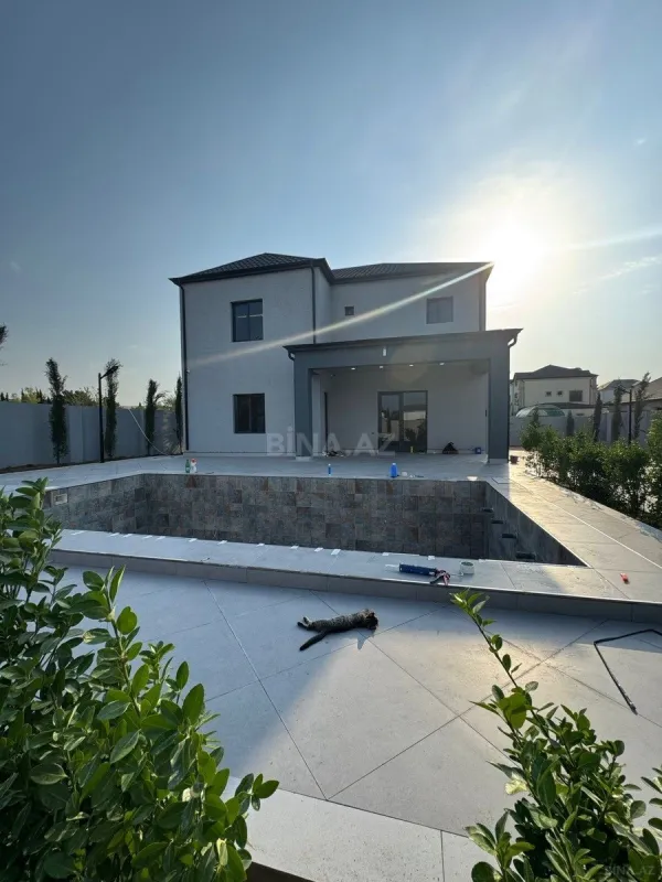 Satılır 7 otaqlı həyət evi 186 m²