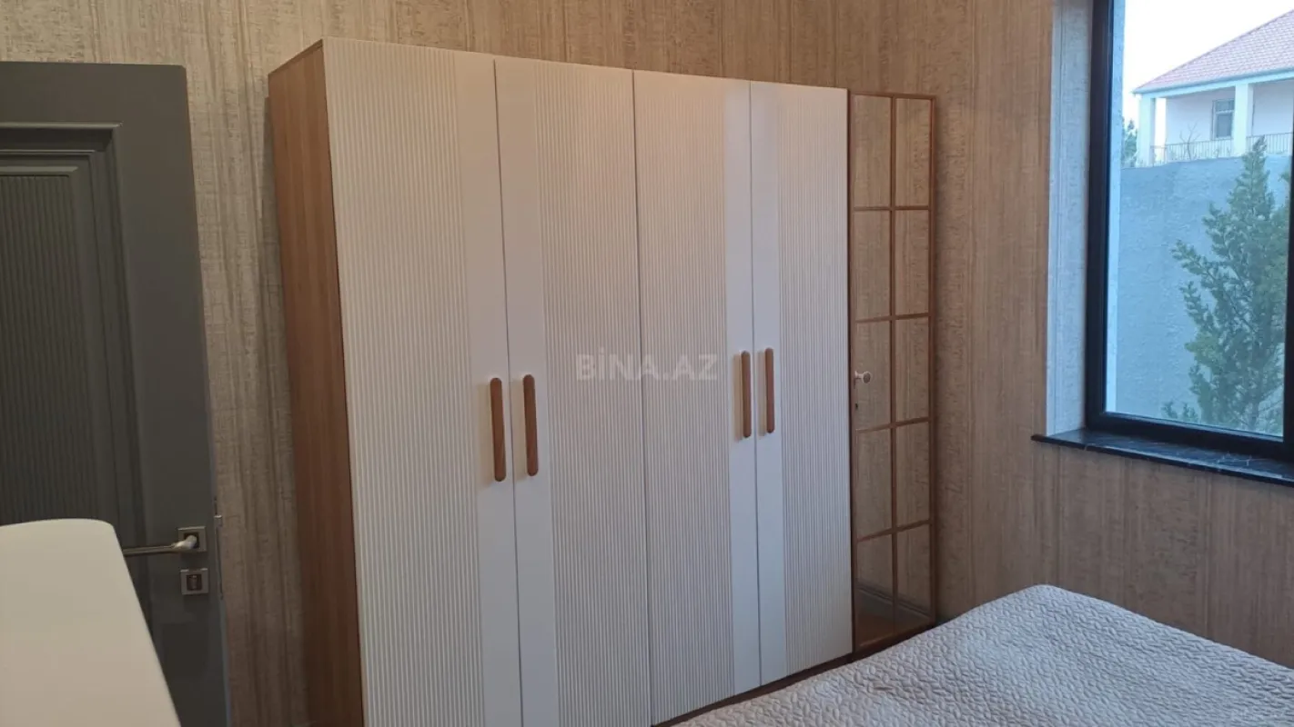 Satılır 7 otaqlı həyət evi 186 m²