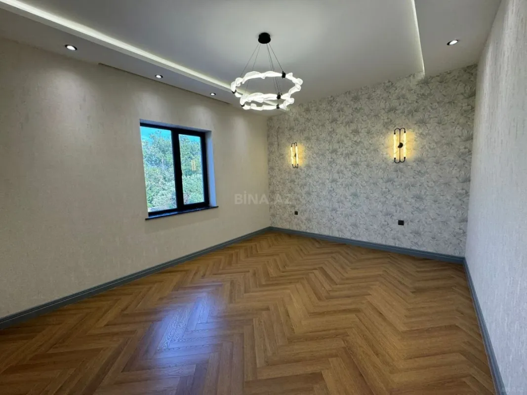 Satılır 7 otaqlı həyət evi 186 m²
