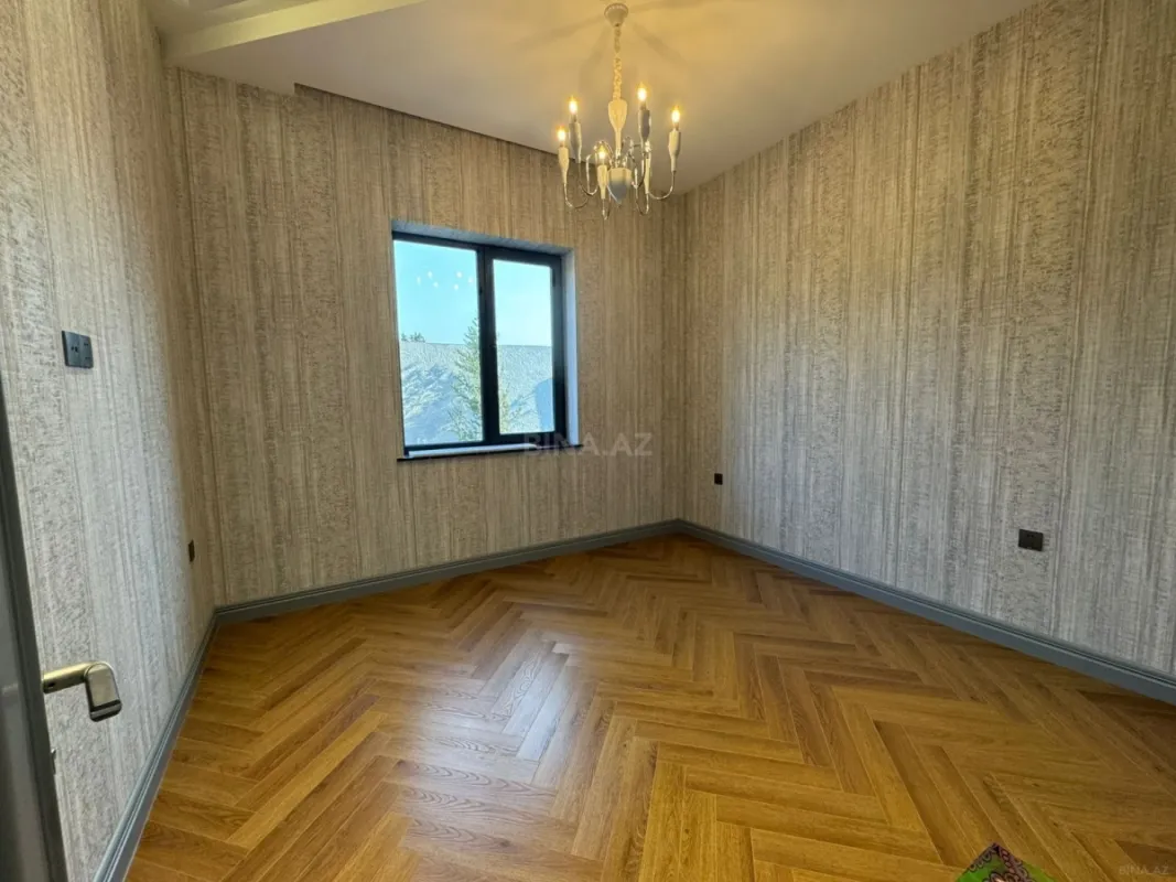 Satılır 7 otaqlı həyət evi 186 m²