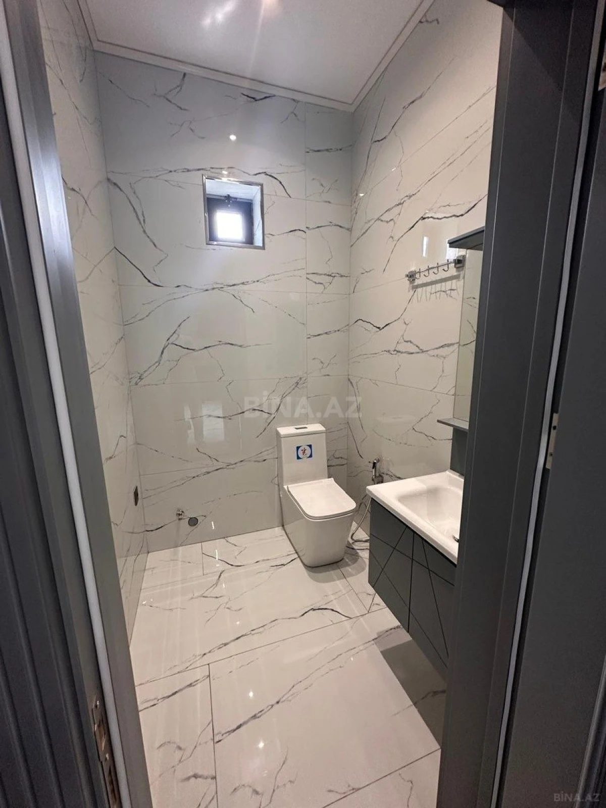 Satılır 7 otaqlı həyət evi 186 m²