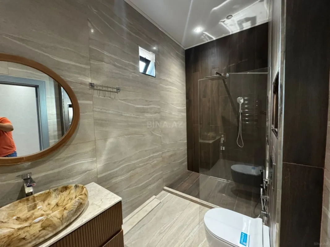 Satılır 7 otaqlı həyət evi 186 m²