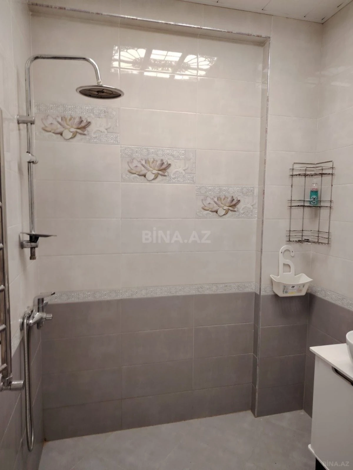 Kirayə verilir 3 otaqlı mənzil 95 m²
