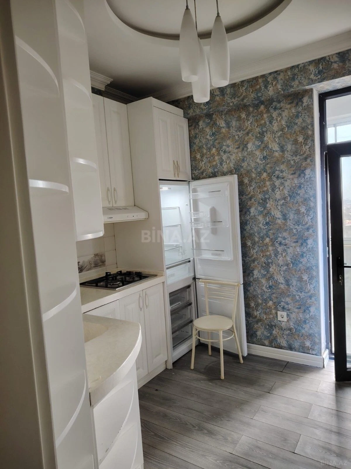 Kirayə verilir 3 otaqlı mənzil 95 m²