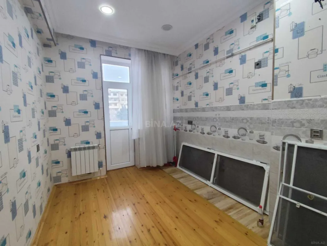 Satılır 2 otaqlı mənzil 87 m²
