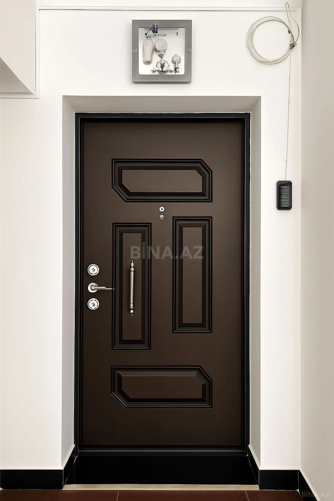 Satılır 2 otaqlı mənzil 111 m²