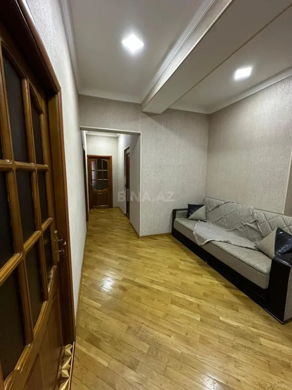 Satılır 3 otaqlı mənzil 100 m²