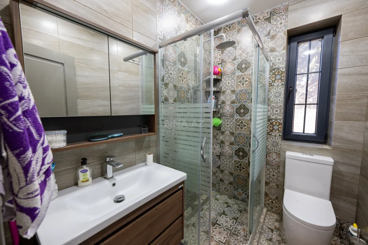 Satılır 4 otaqlı həyət evi 190 m²