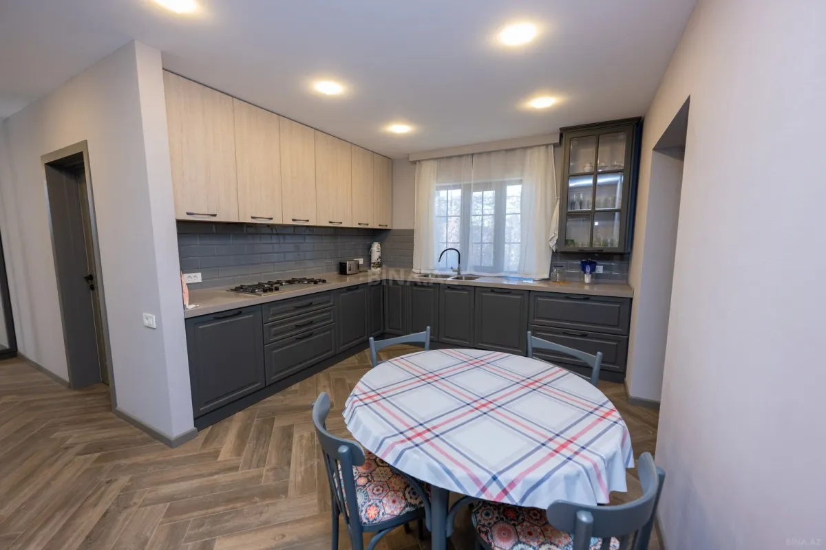 Satılır 4 otaqlı həyət evi 190 m²