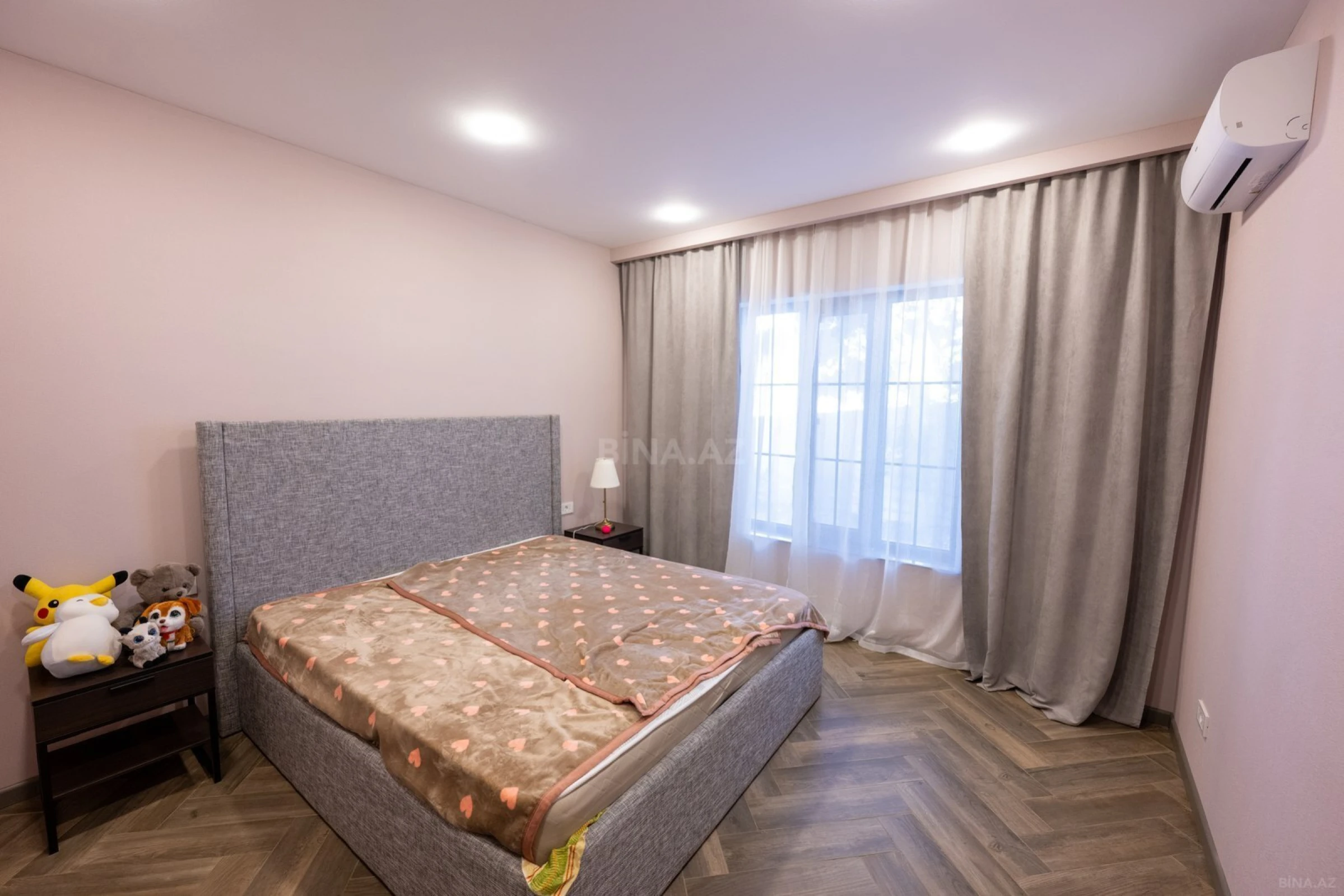 Satılır 4 otaqlı həyət evi 190 m²