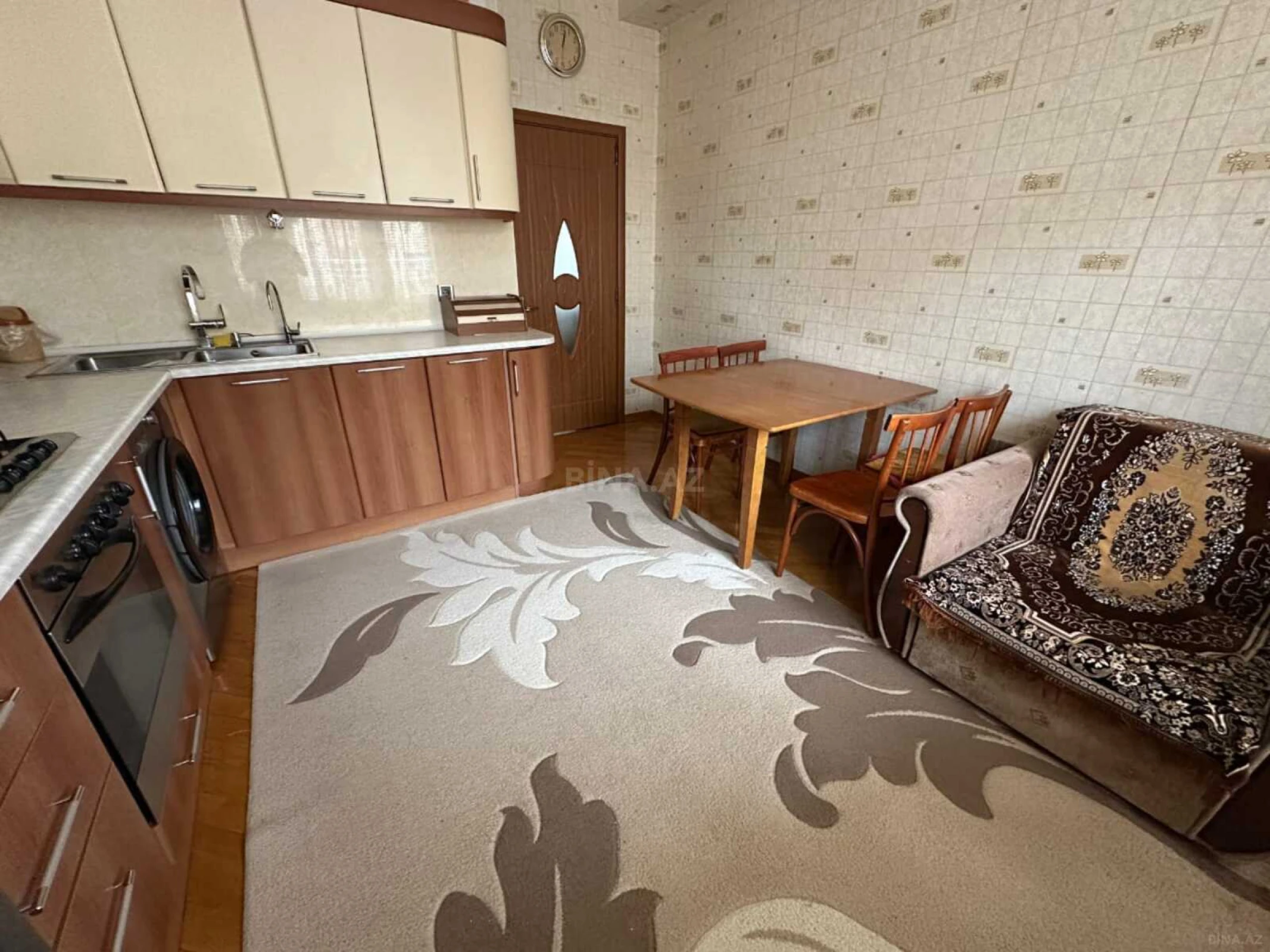 Satılır 2 otaqlı mənzil 68 m²