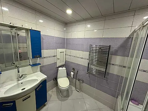 Satılır 2 otaqlı mənzil 68 m²