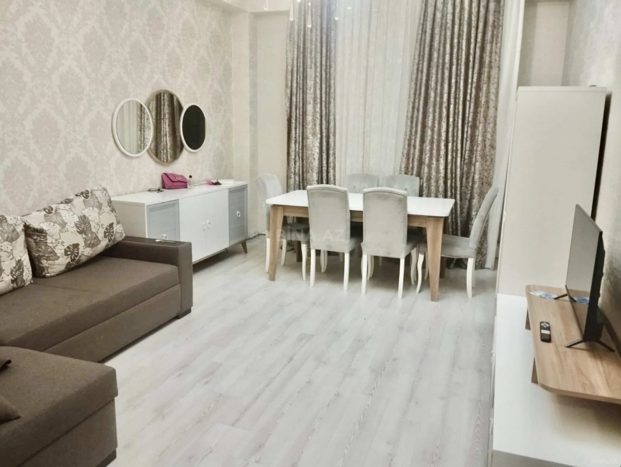 Satılır 2 otaqlı mənzil 60 m²