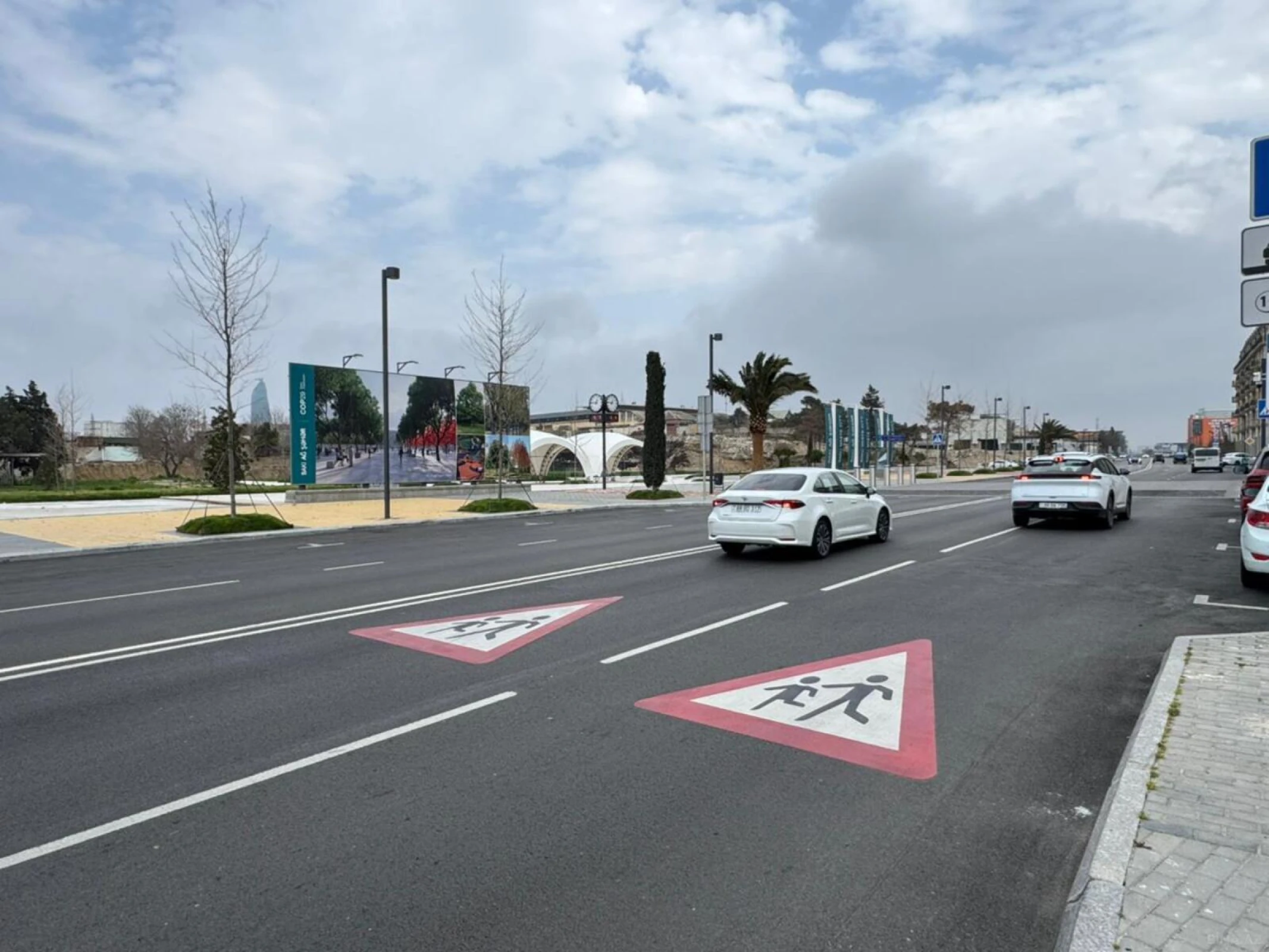 Satılır 2 otaqlı mənzil 75 m²