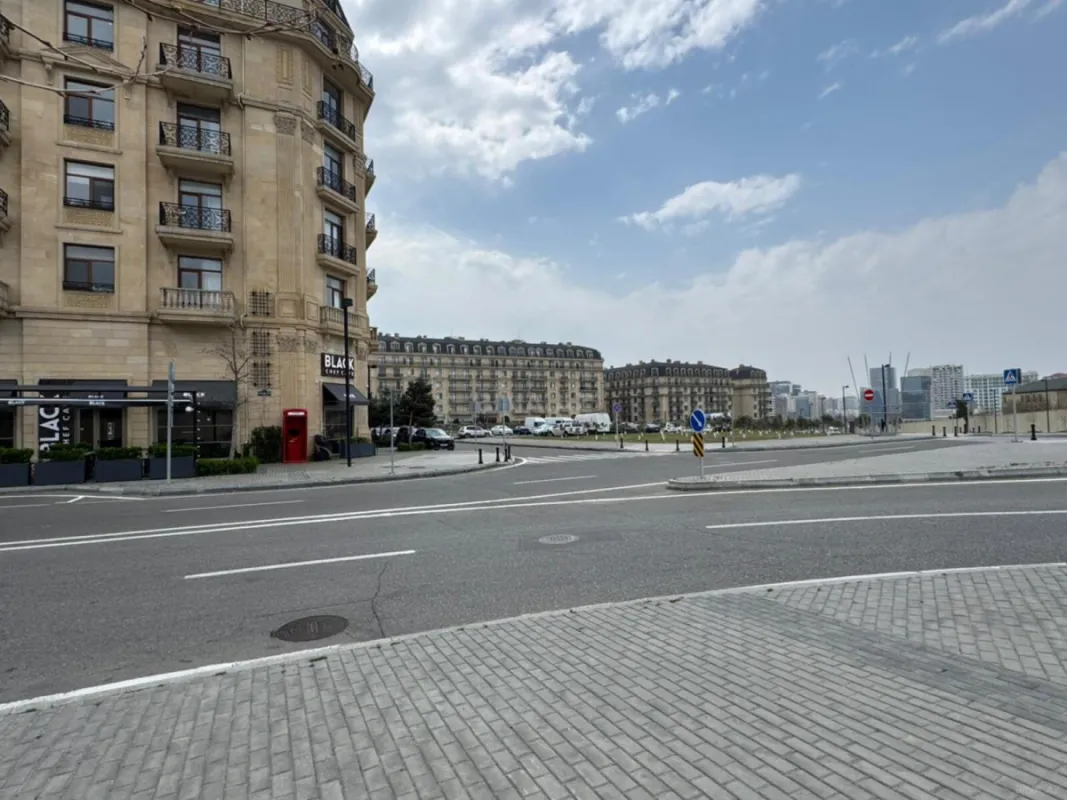 Satılır 2 otaqlı mənzil 75 m²