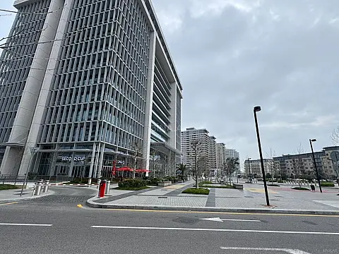 Satılır 2 otaqlı mənzil 75 m²