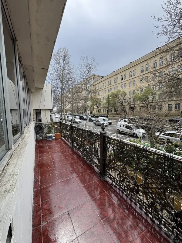 Kirayə verilir obyekt 170 m²