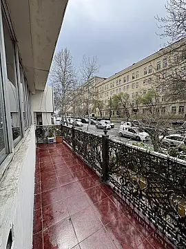 Kirayə verilir obyekt 170 m² — Bakı 170.00 m²