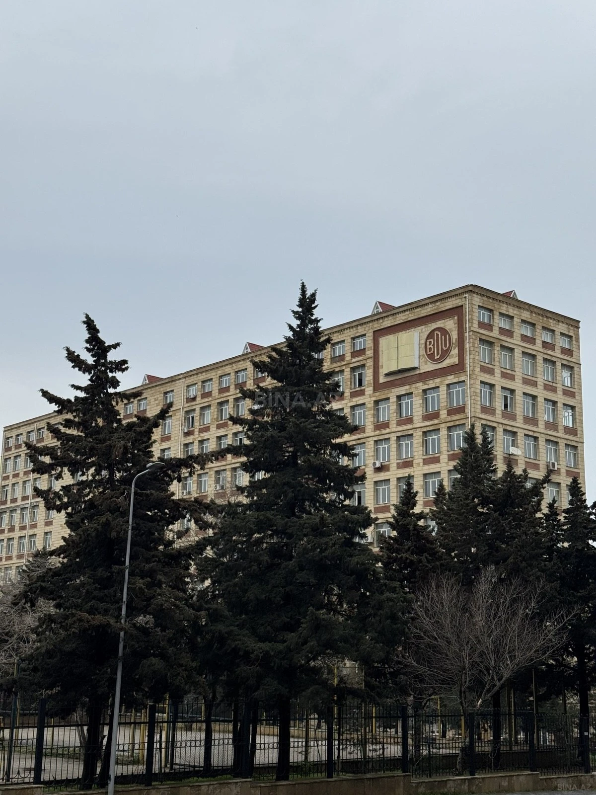 Kirayə verilir obyekt 170 m²