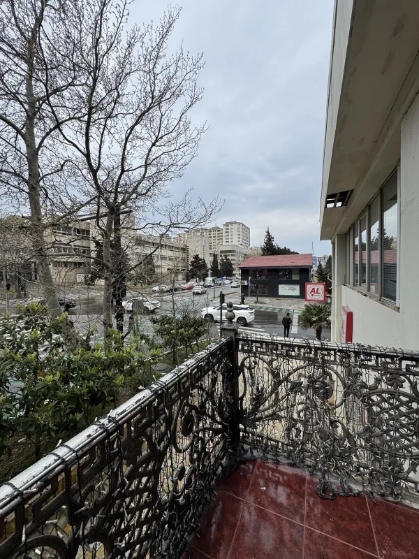 Kirayə verilir obyekt 170 m²