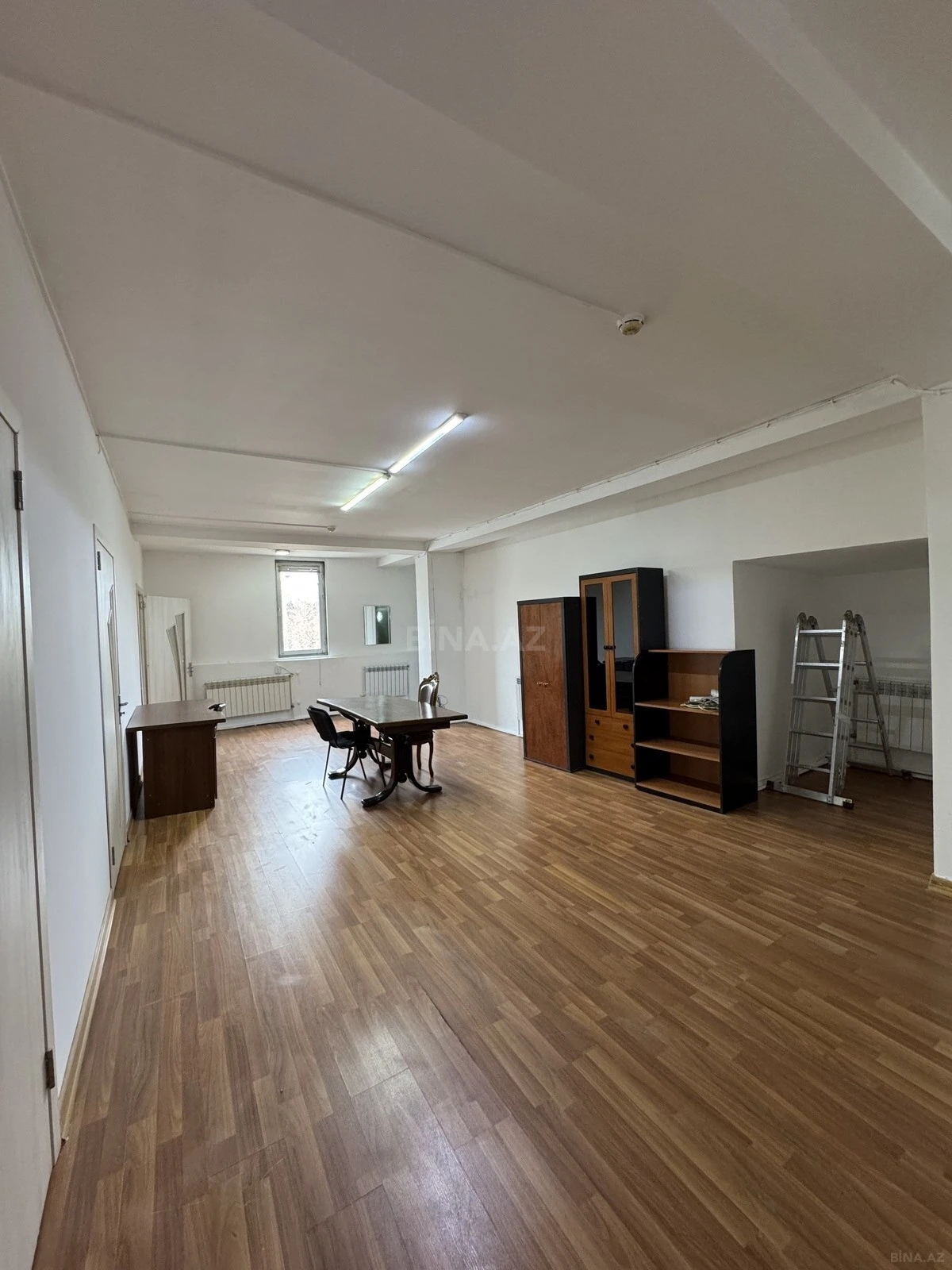 Kirayə verilir obyekt 170 m²