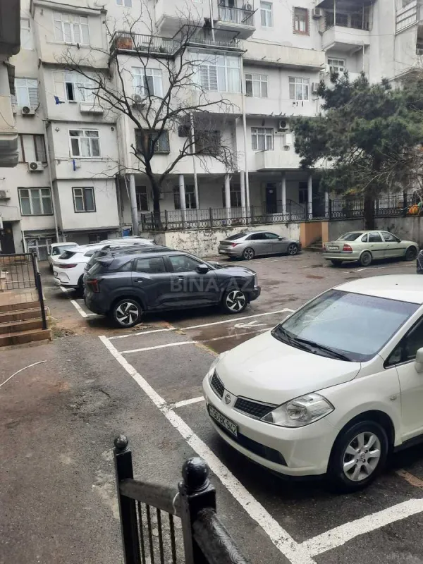 Satılır 1 otaqlı mənzil 38 m²