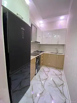 Kirayə verilir 2 otaqlı mənzil 58 m²