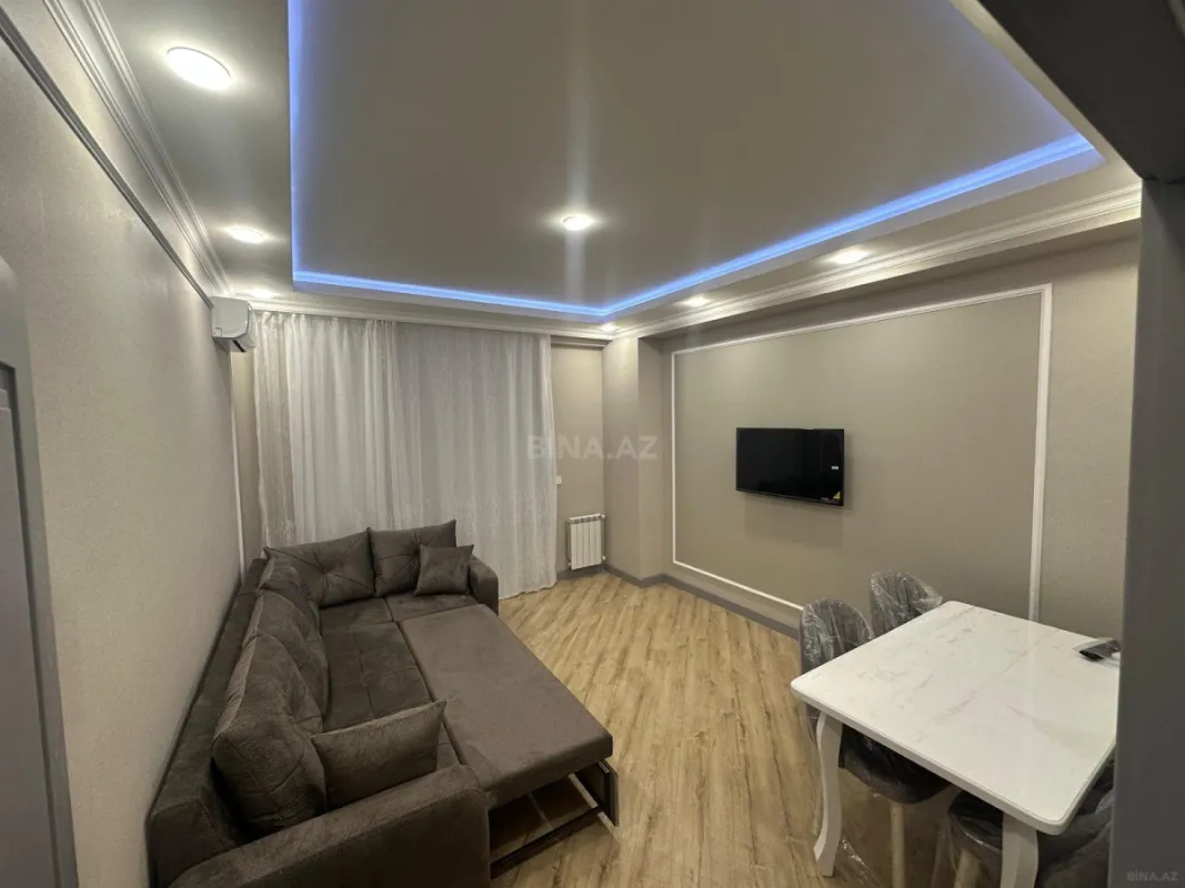Satılır 2 otaqlı mənzil 82 m²