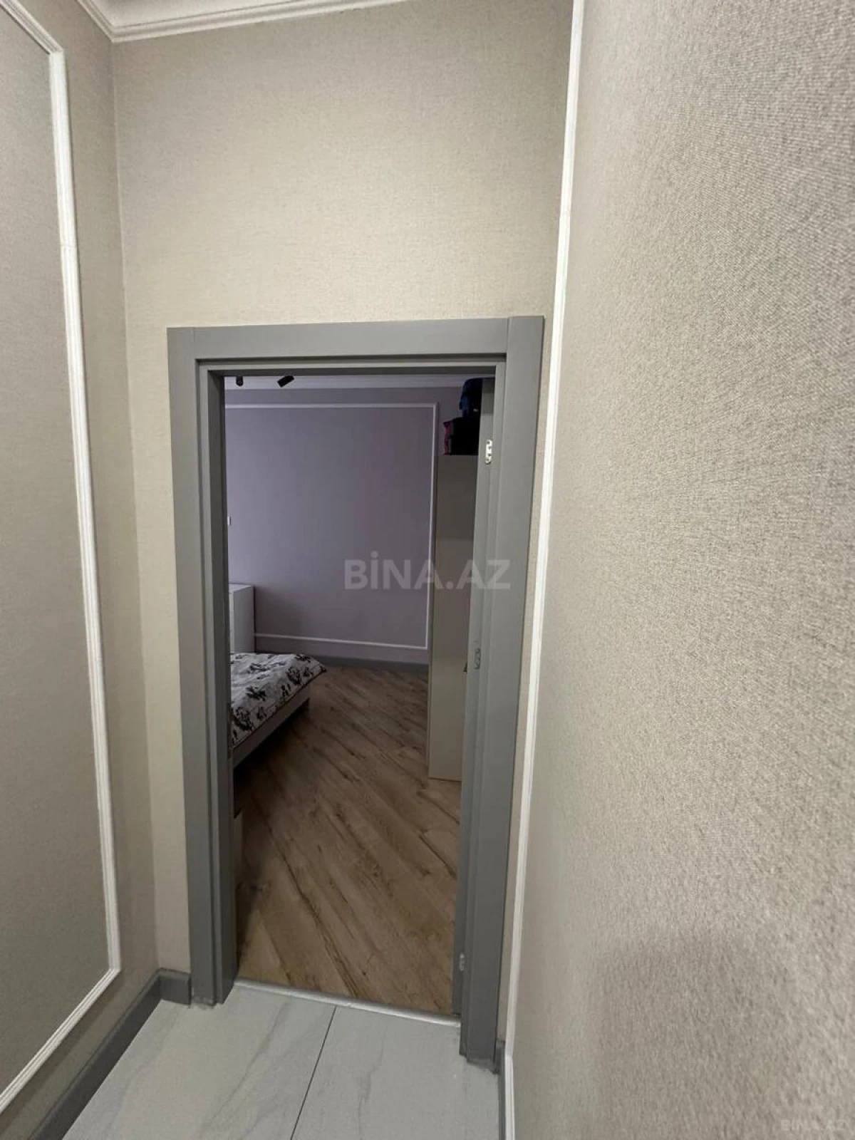 Satılır 2 otaqlı mənzil 82 m²