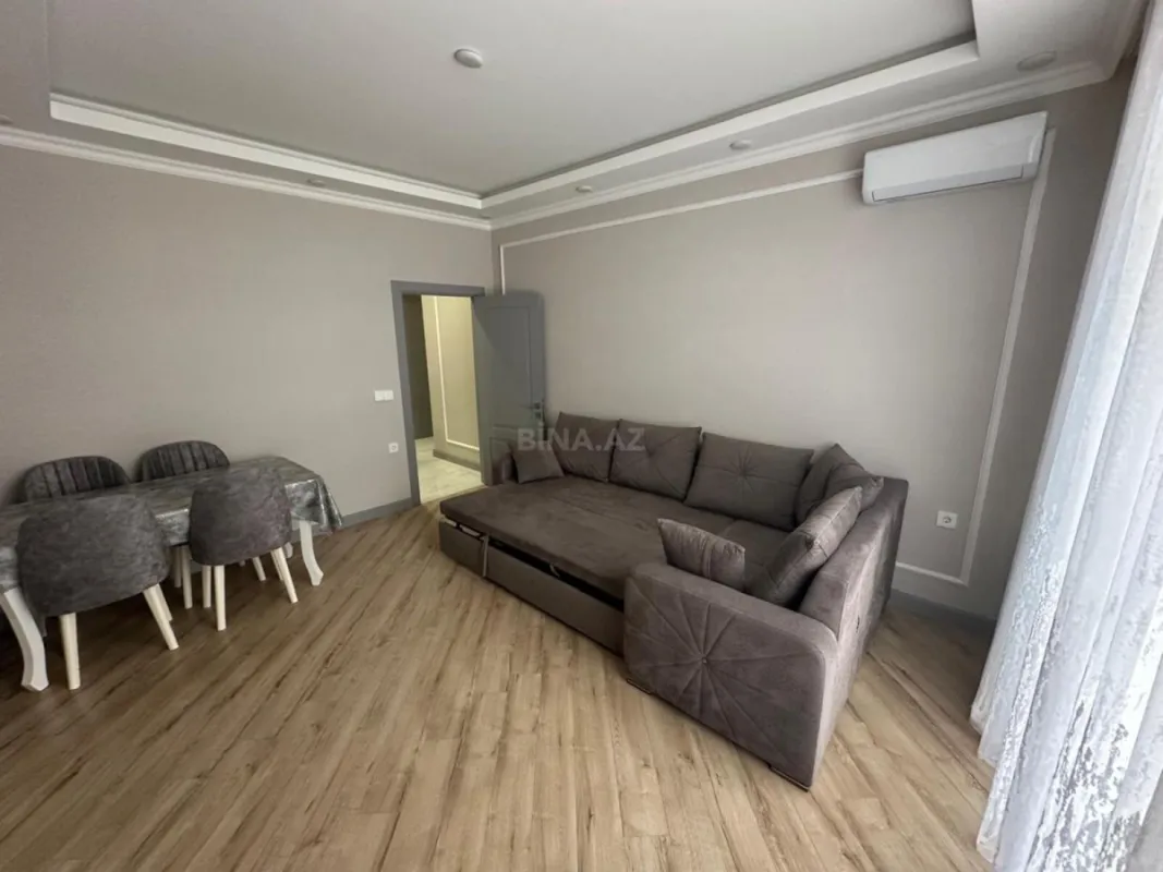 Satılır 2 otaqlı mənzil 82 m²