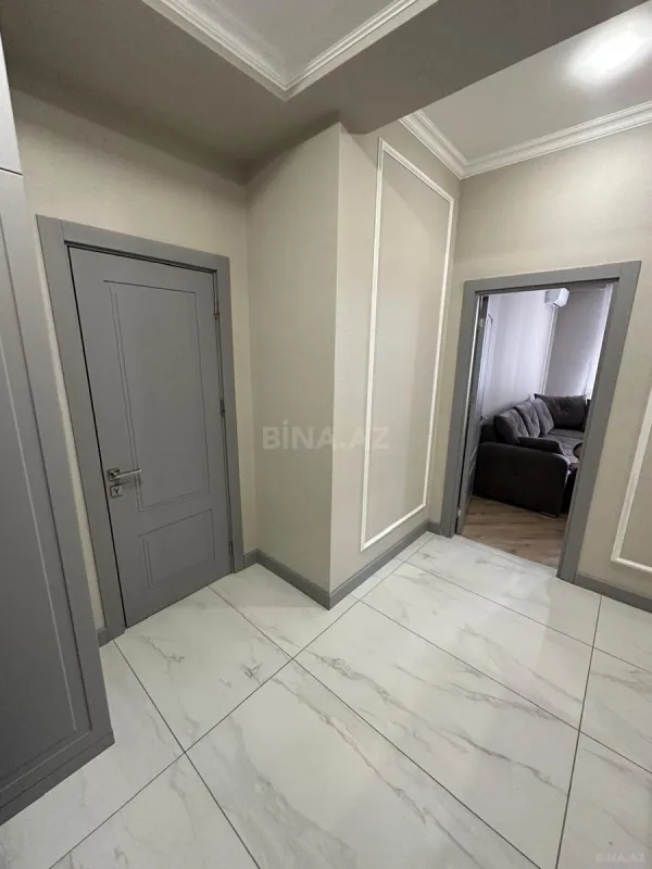 Satılır 2 otaqlı mənzil 82 m²