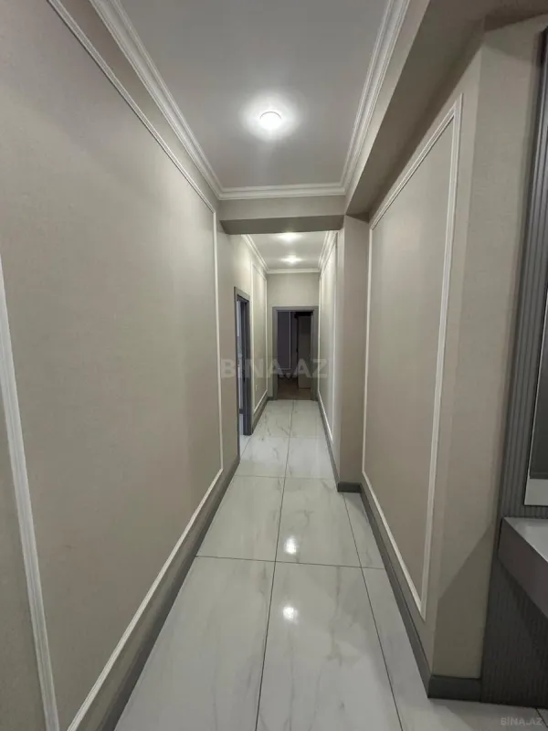 Satılır 2 otaqlı mənzil 82 m²