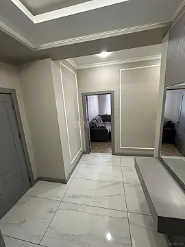 Satılır 2 otaqlı mənzil 82 m²