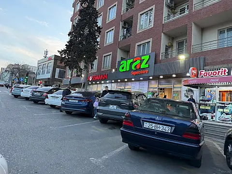 Satılır 3 otaqlı mənzil 50 m² — Bakı, Memar Əcəmi yanı 3 otaq 50.00 m²