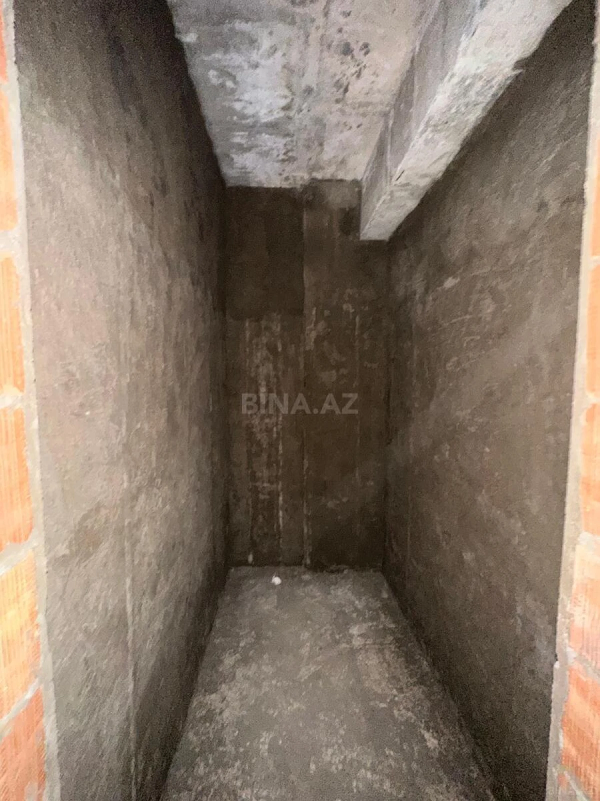 Satılır 2 otaqlı mənzil 70 m²