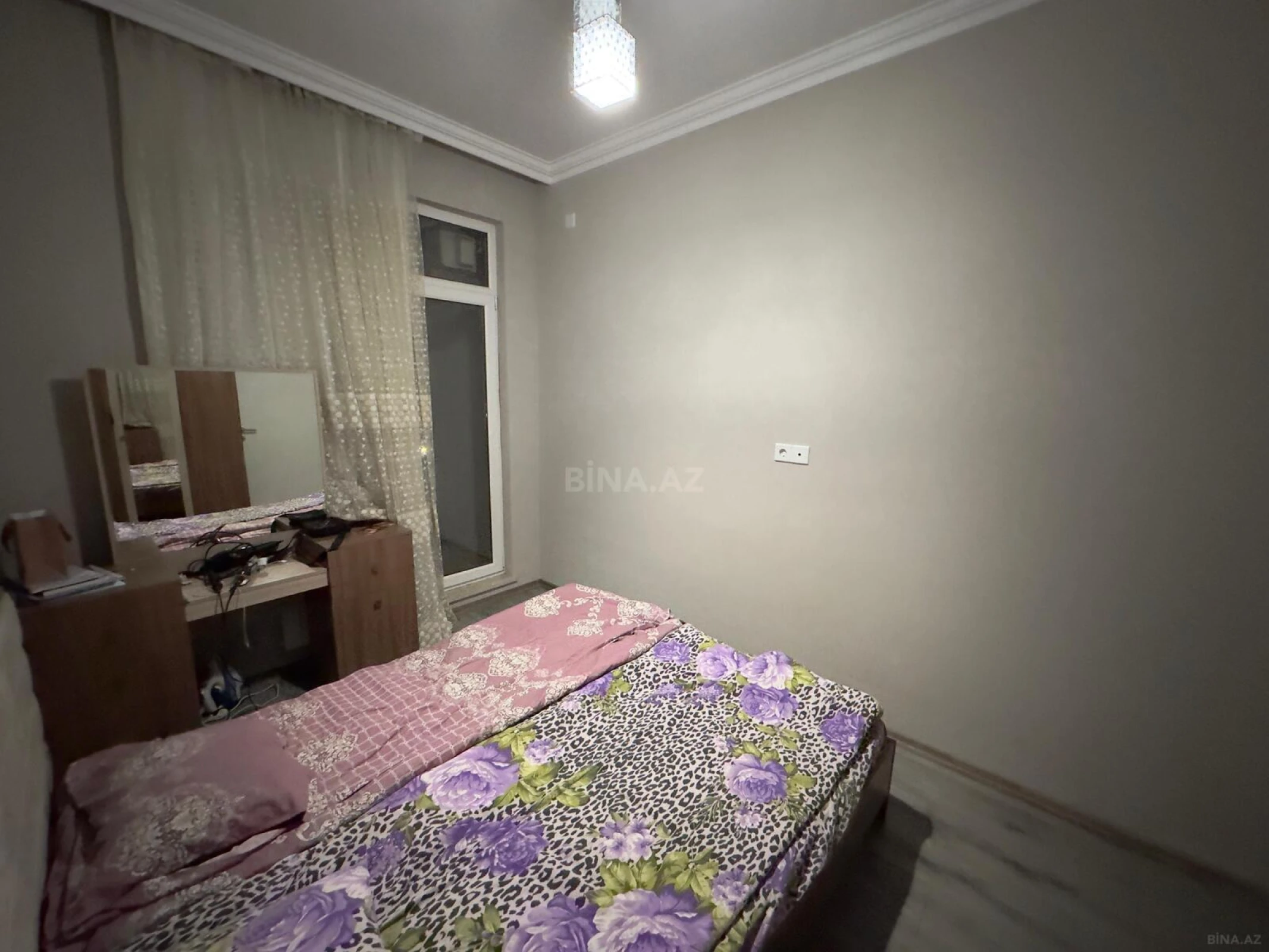 Kirayə verilir 2 otaqlı mənzil 60 m²