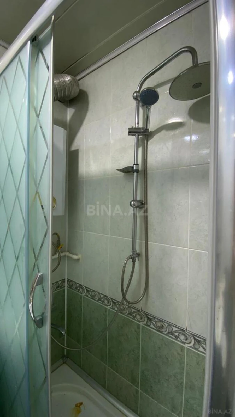 Kirayə verilir 2 otaqlı mənzil 60 m²