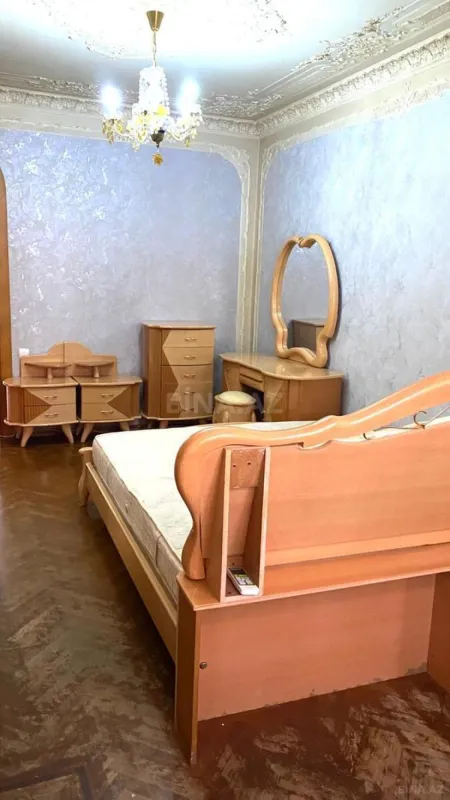 Kirayə verilir 2 otaqlı mənzil 60 m²