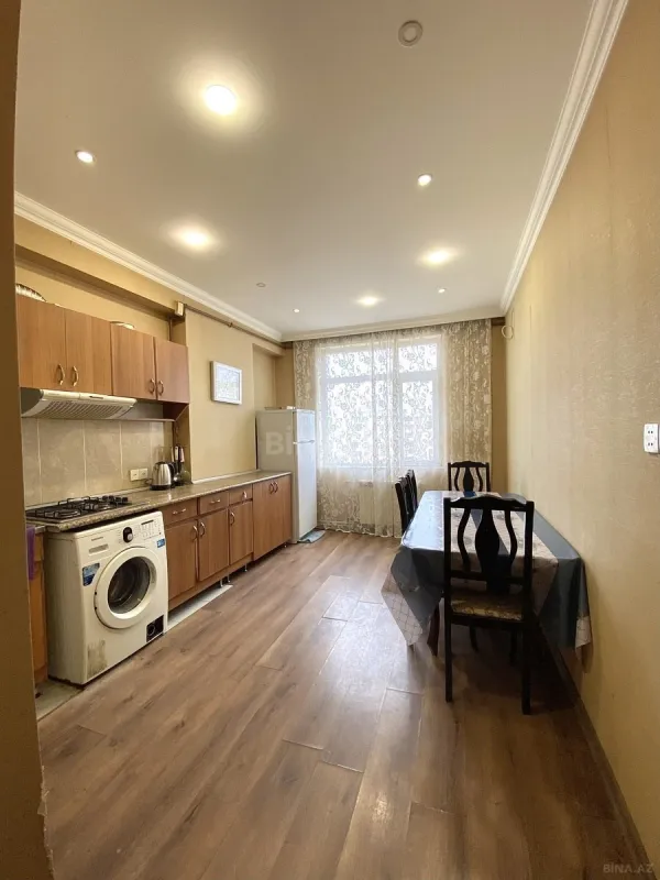 Kirayə verilir 3 otaqlı mənzil 120 m²