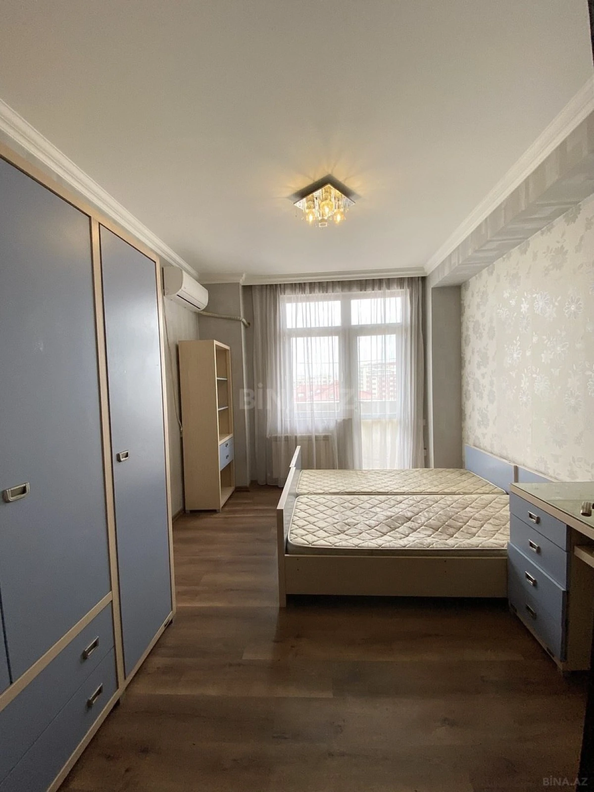 Kirayə verilir 3 otaqlı mənzil 120 m²