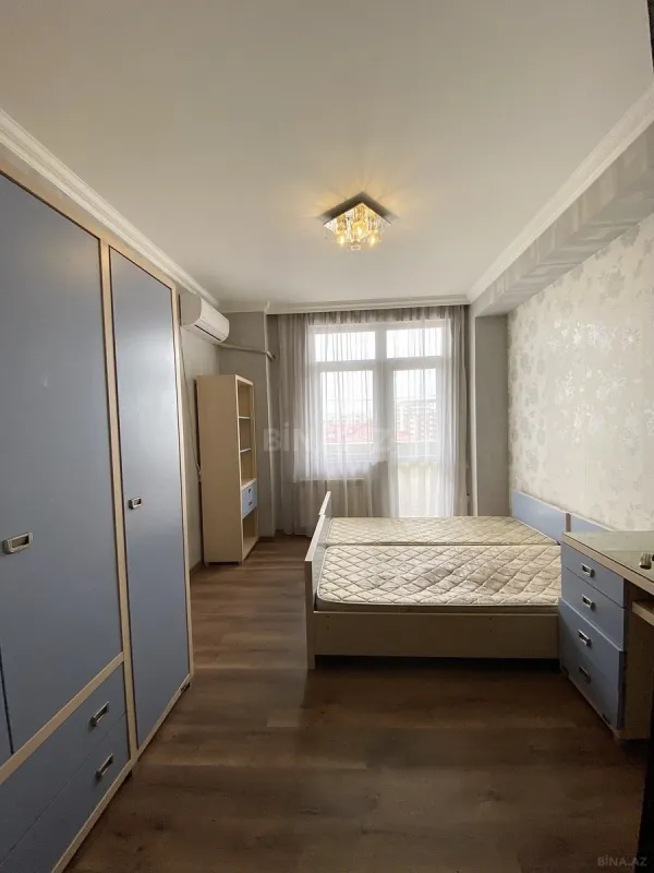 Kirayə verilir 3 otaqlı mənzil 120 m²