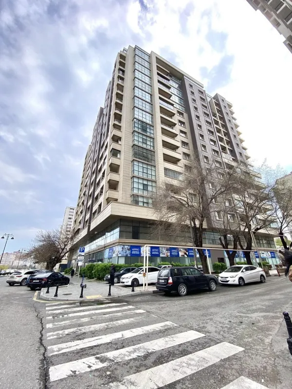 Kirayə verilir 3 otaqlı mənzil 120 m²