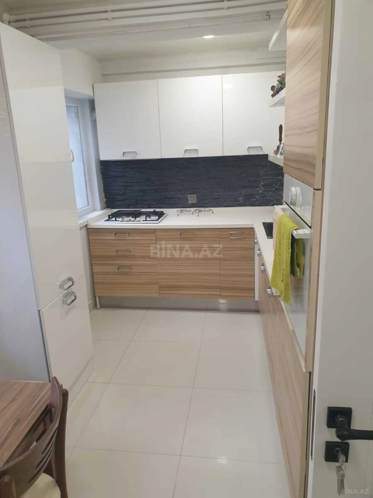 Satılır 2 otaqlı mənzil 71 m²