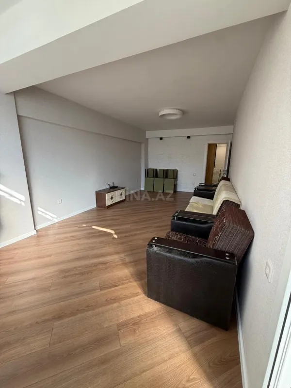 Satılır 2 otaqlı mənzil 71 m²