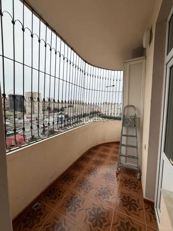 Satılır 3 otaqlı mənzil 106 m²