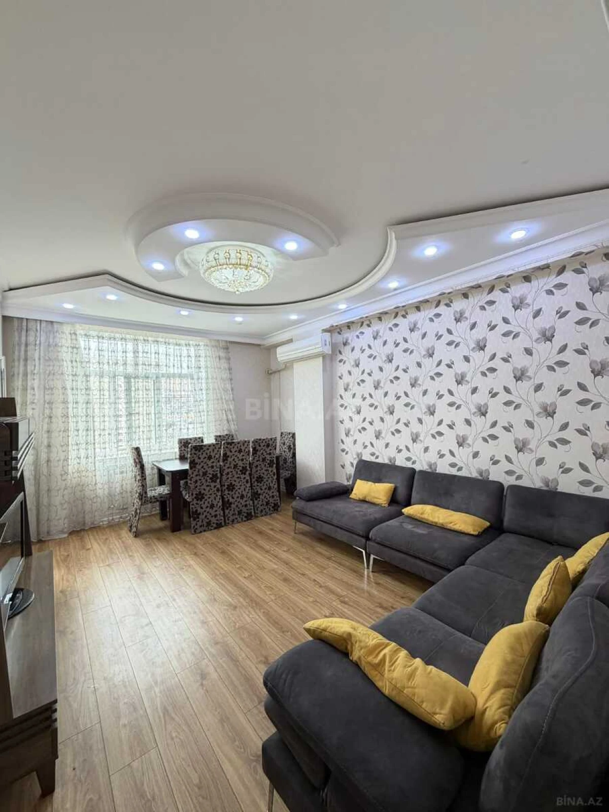Satılır 3 otaqlı mənzil 106 m²