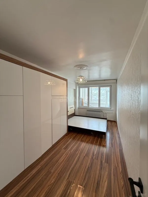 Satılır 2 otaqlı mənzil 71 m²