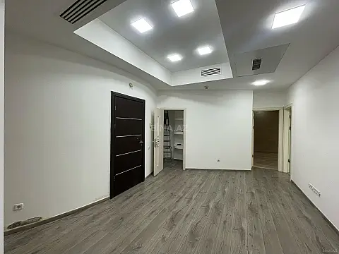 Kirayə verilir 3 otaqlı ofis 100 m²